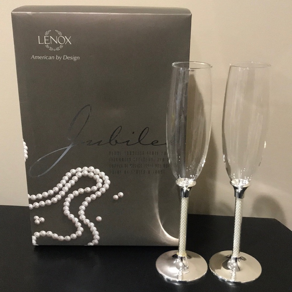 Wedding LENOX PEARL Toasting Flute Pair